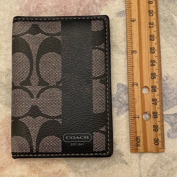 Authentic COACH Monogram Card Wallet with ID Slot. Canvas 4" x 3" Black/Gray New - Picture 1 of 4